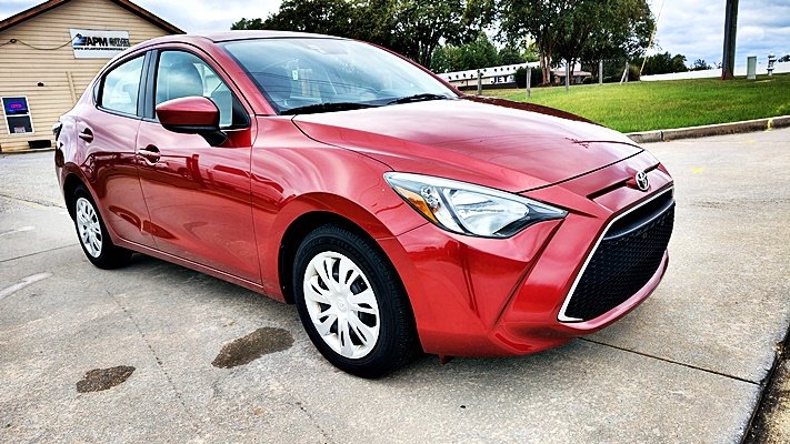 2019 Toyota Yaris - $9,995