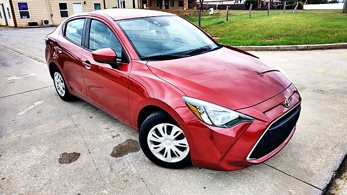 2019 Toyota Yaris - $9,995
