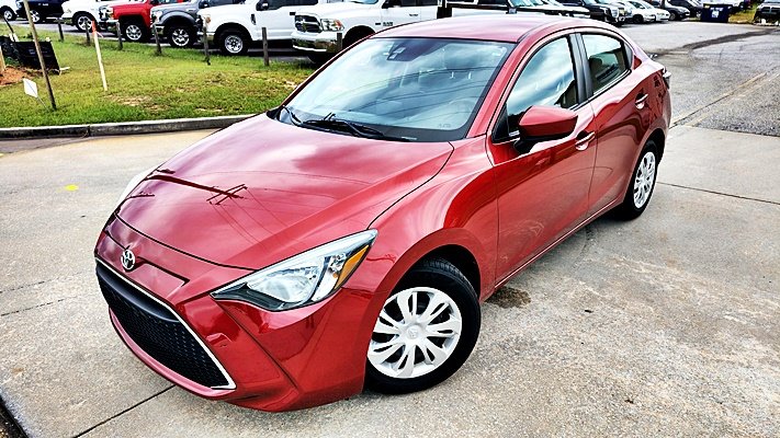 2019 Toyota Yaris - $9,995