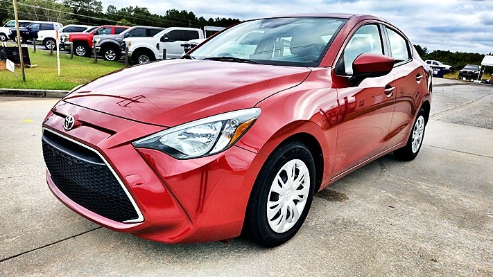 2019 Toyota Yaris - $9,995