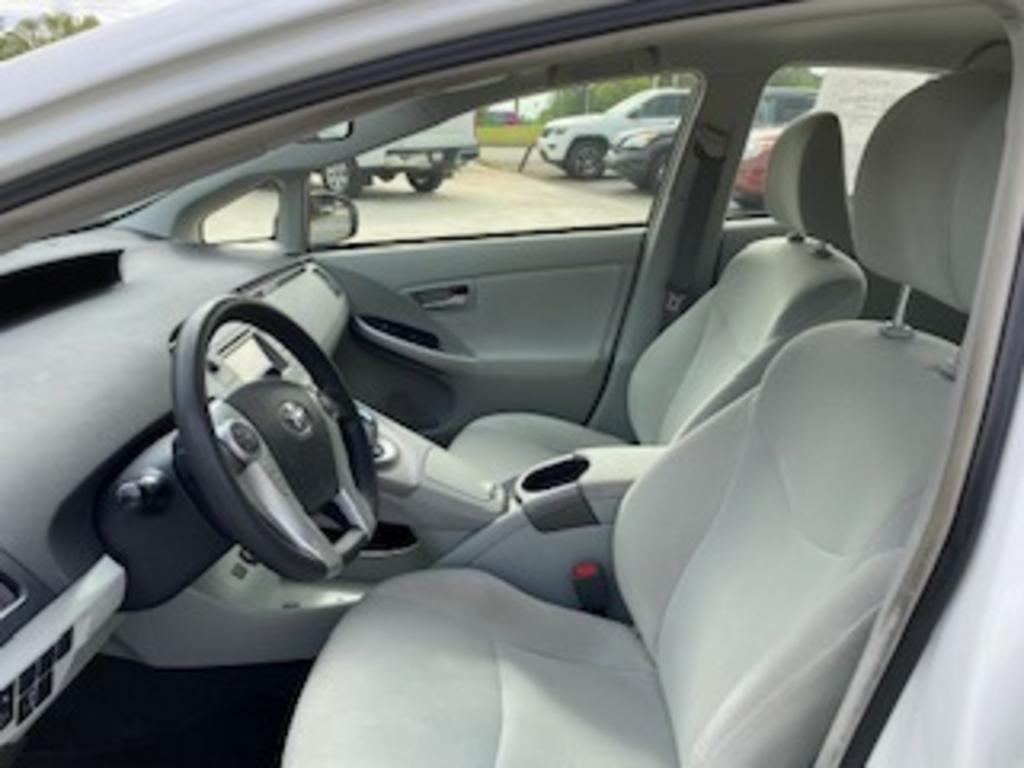 2014 Toyota Prius One photo