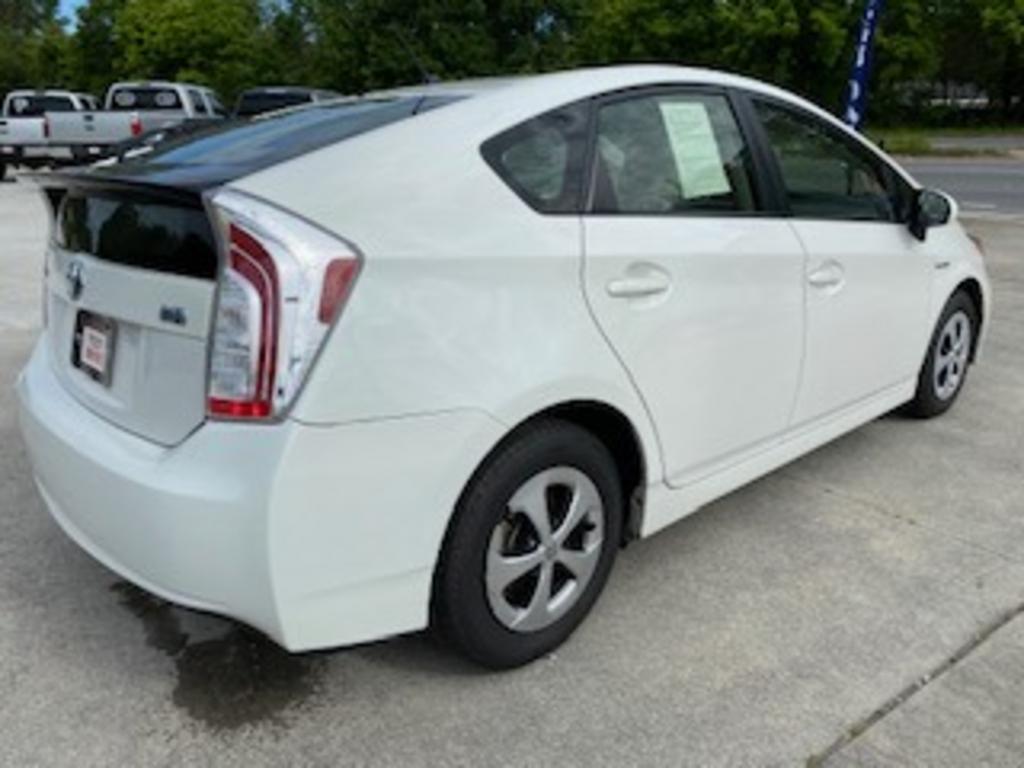 2014 Toyota Prius One photo