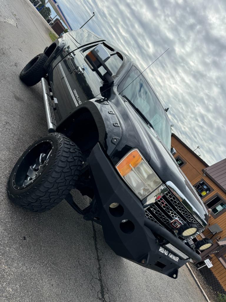 2011 GMC Sierra - $19,995