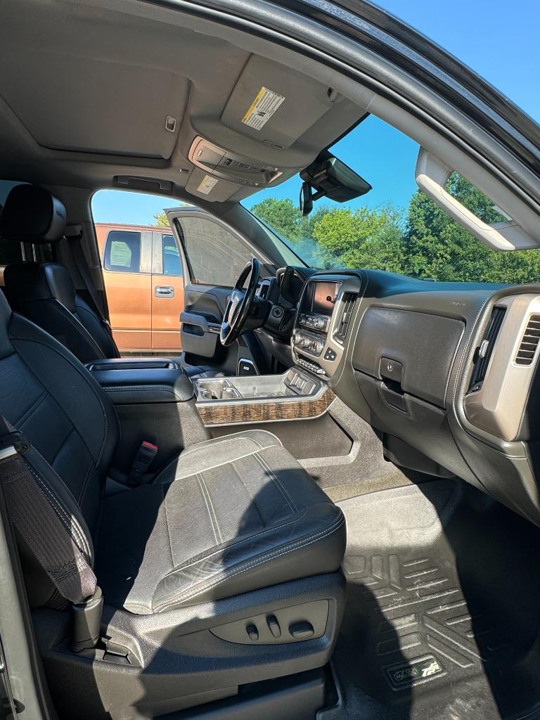 2015 GMC Sierra 1500 Denali photo