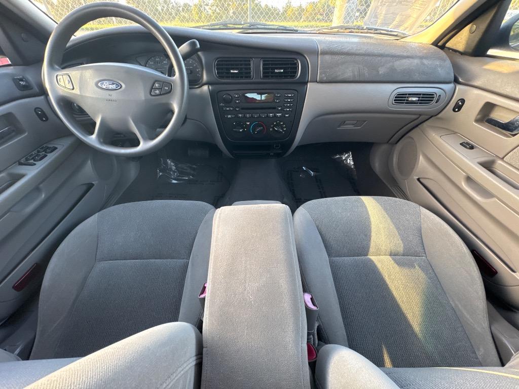 2002 Ford Taurus SES photo
