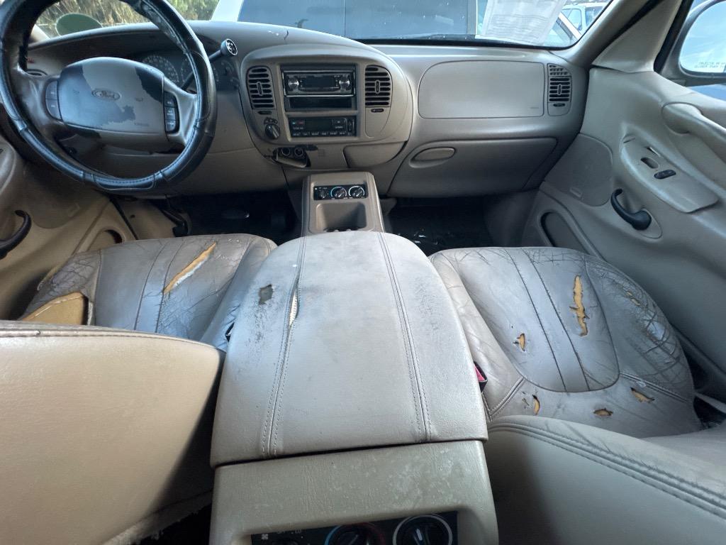 2000 Ford Expedition Eddie Bauer photo