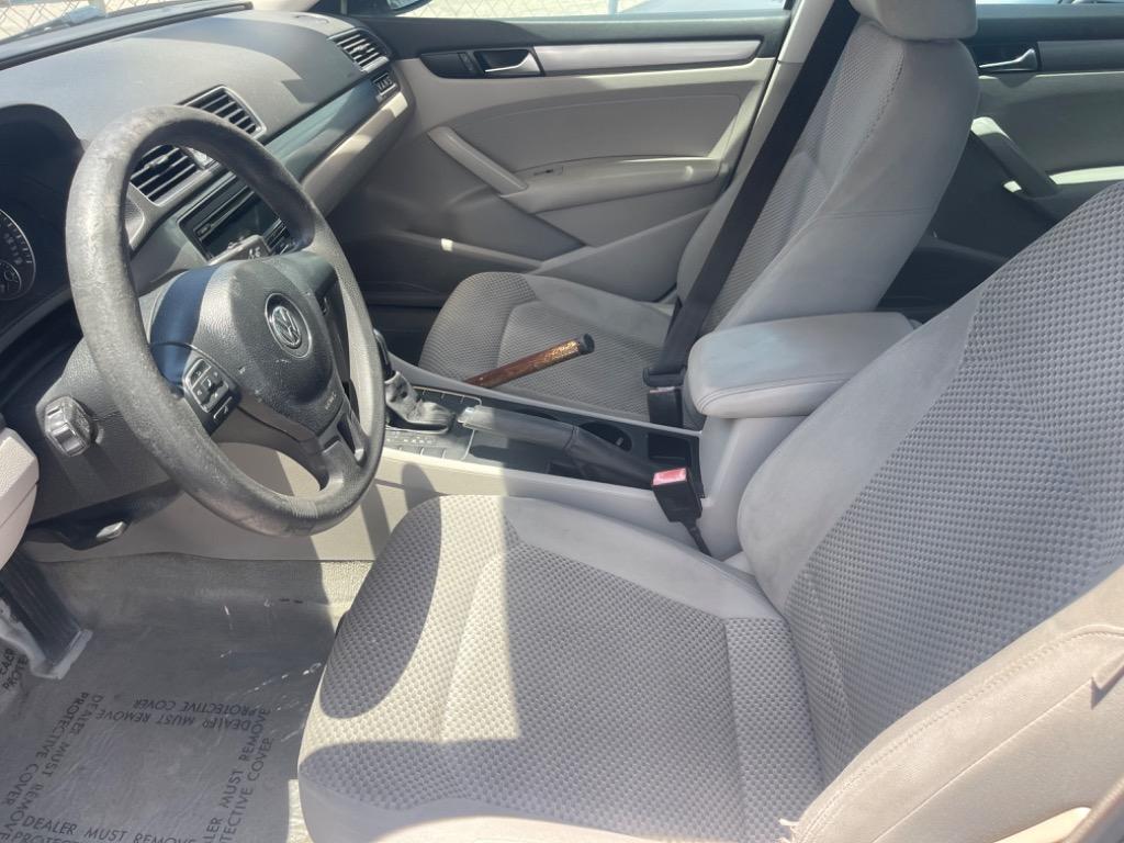 2013 Volkswagen Passat - $4,295