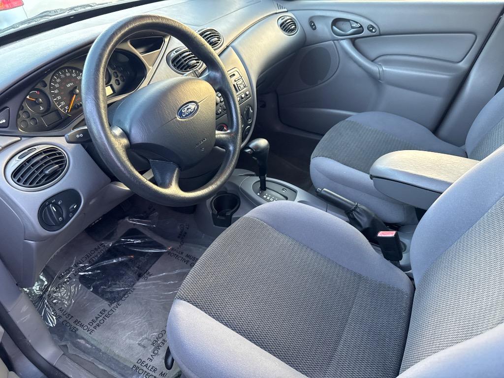 2004 Ford Focus SE photo