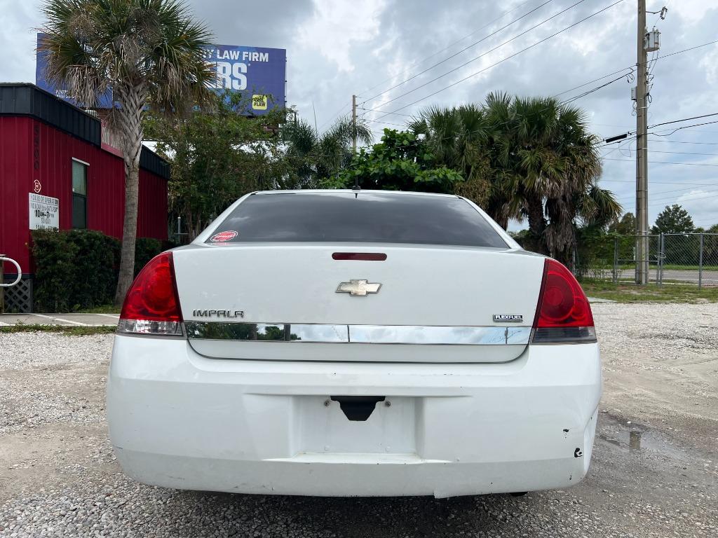 2011 Chevrolet Impala LS photo