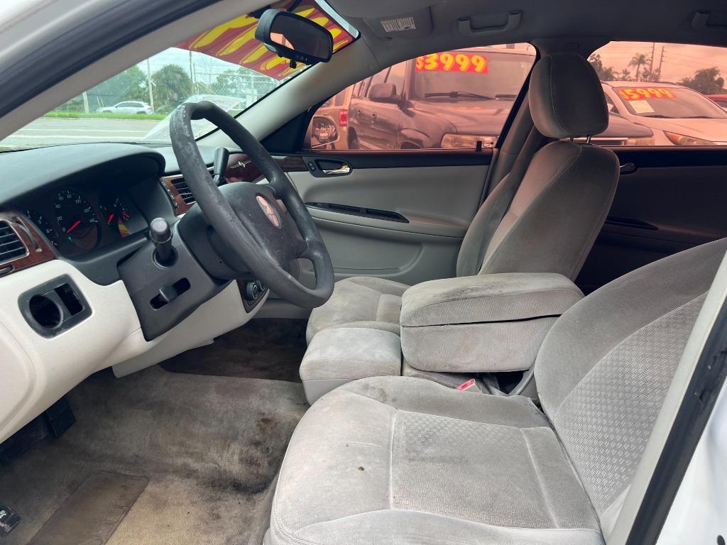 2011 Chevrolet Impala LS photo