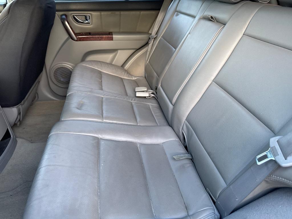 2004 Kia Sorento - $4,499