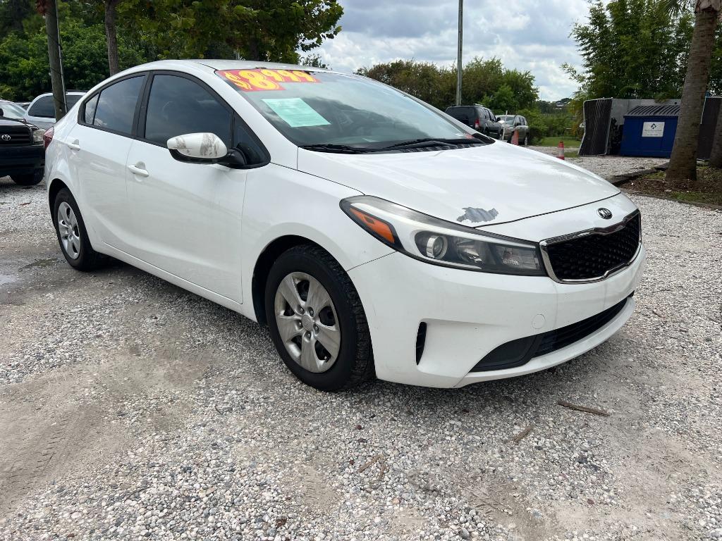 2017 Kia Forte LX photo