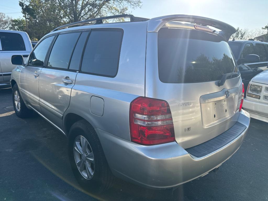 2001 Toyota Highlander - $2,999