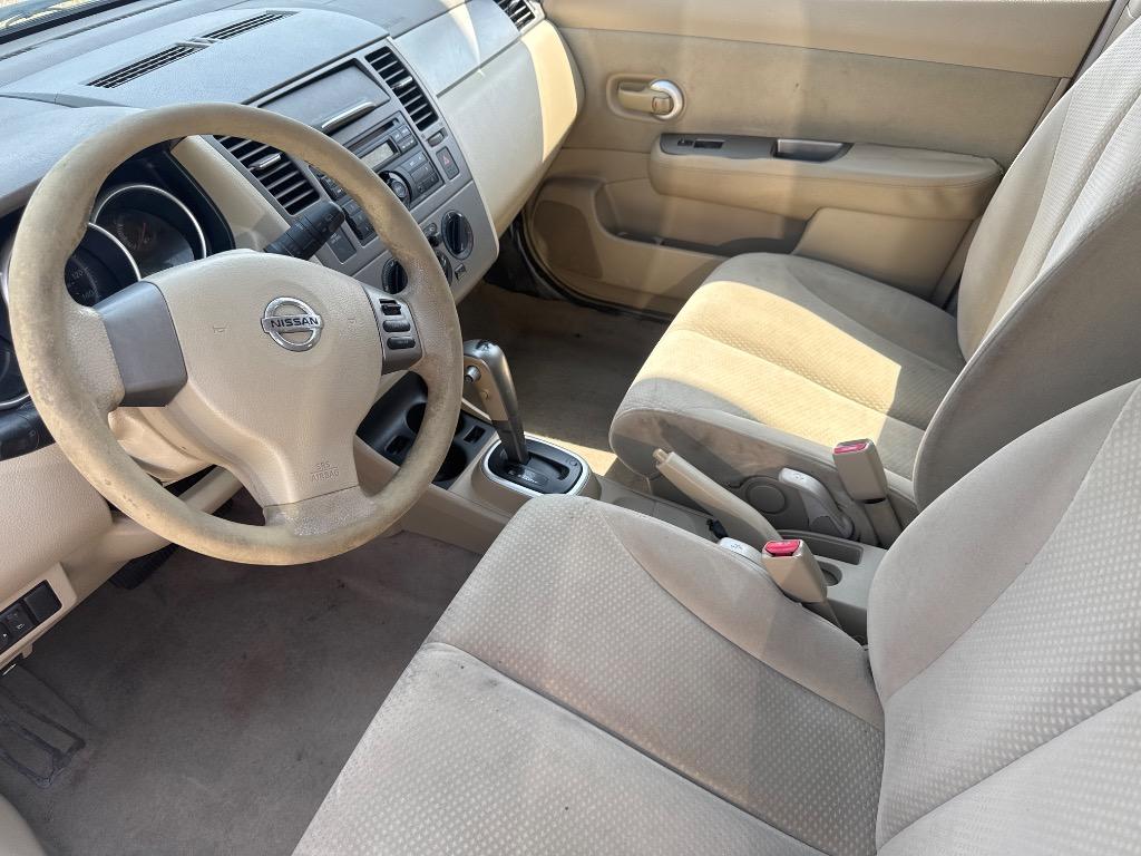 2010 Nissan Versa - $4,999