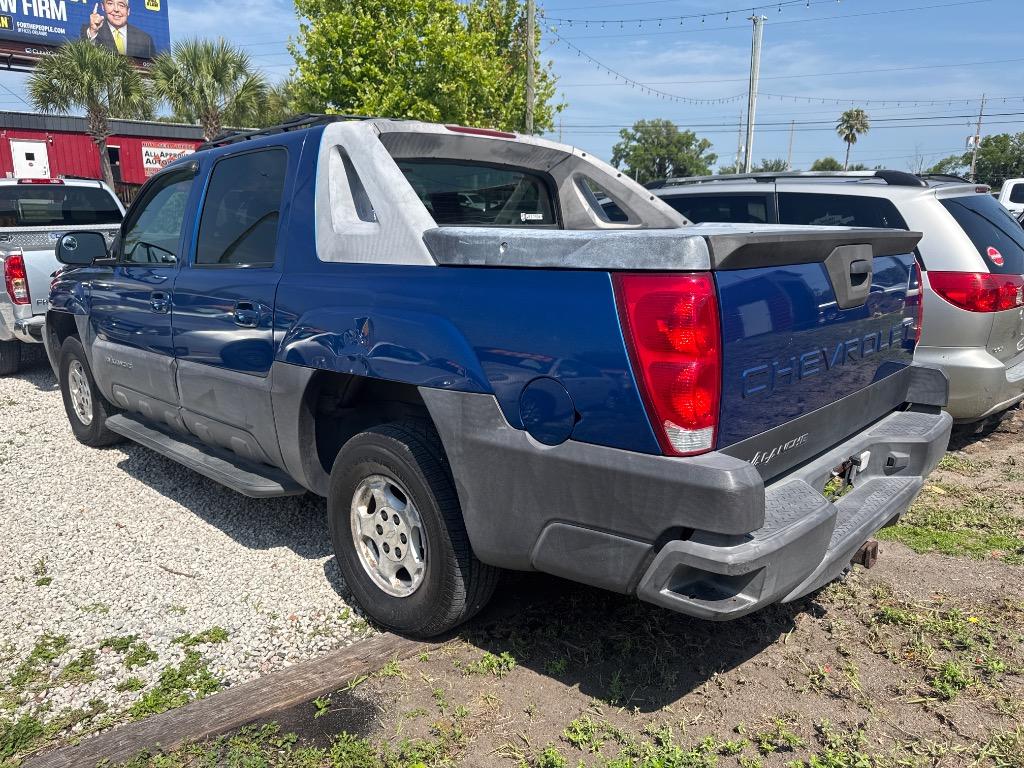 2003 Chevrolet Avalanche - $6,999