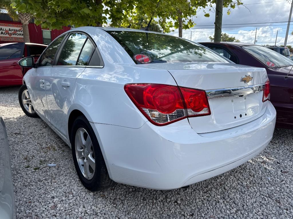 2013 Chevrolet Cruze - $6,999