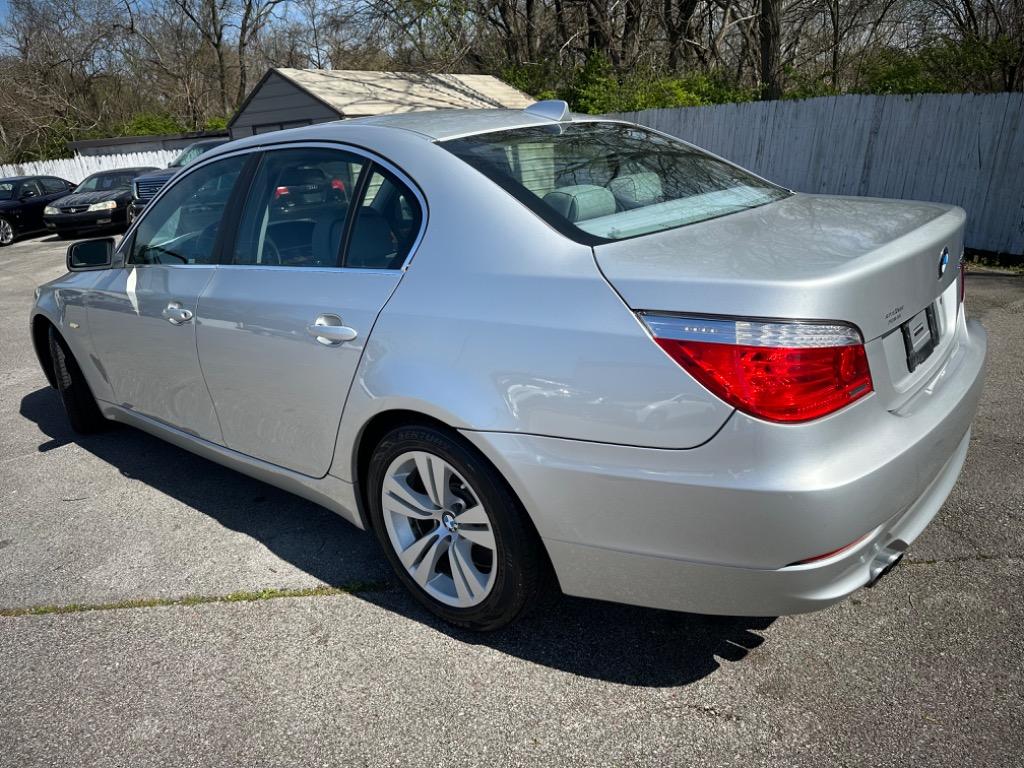 2009 BMW 528i