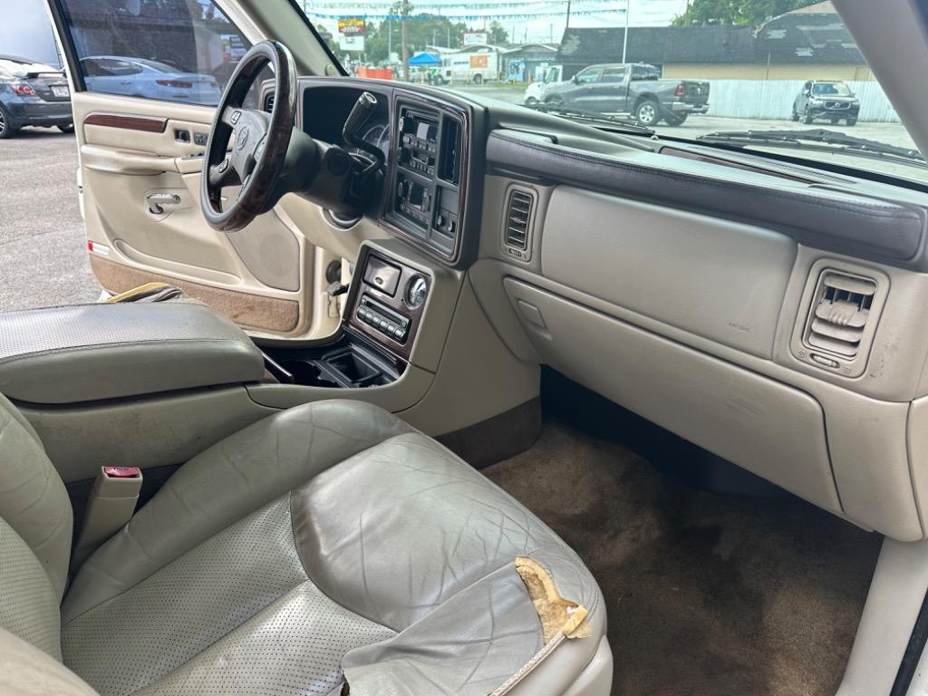 2003 Cadillac Escalade