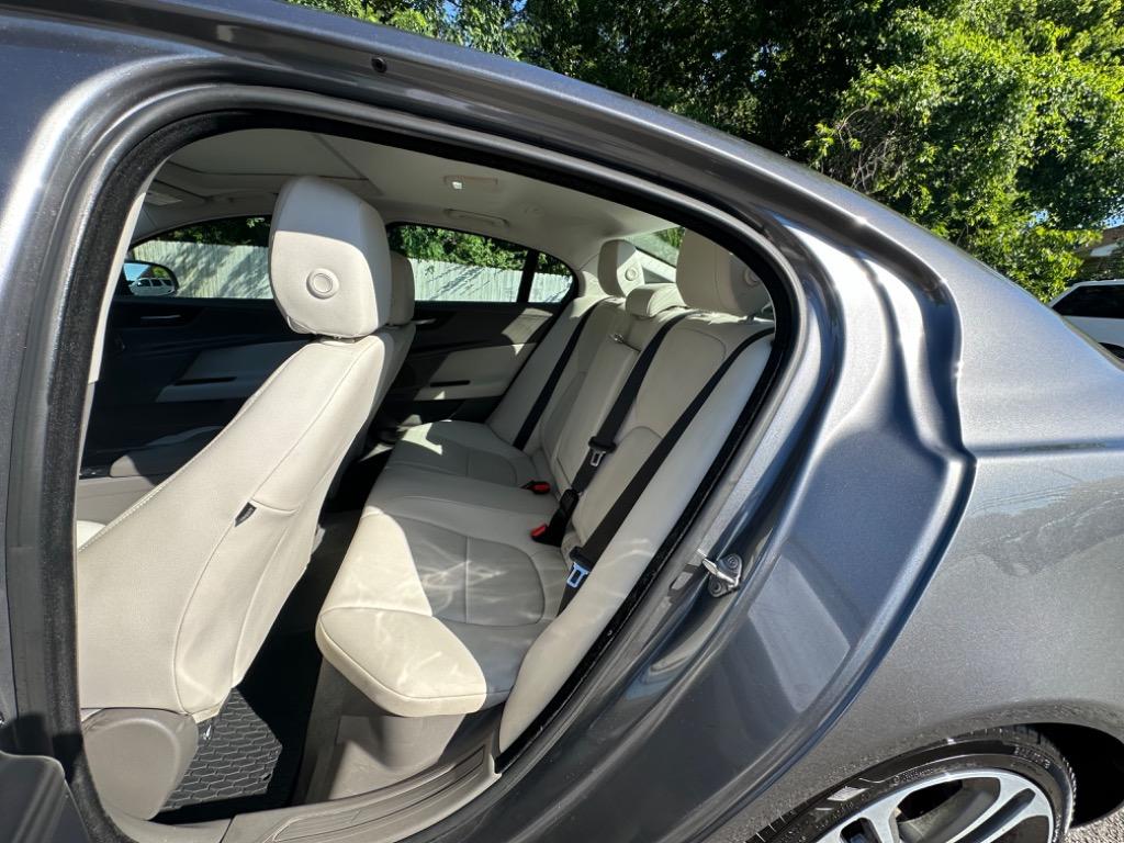2017 Jaguar XE