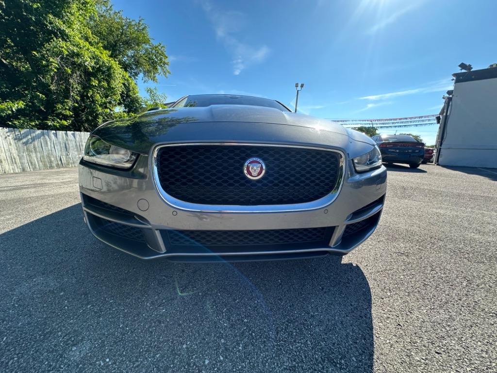 2017 Jaguar XE