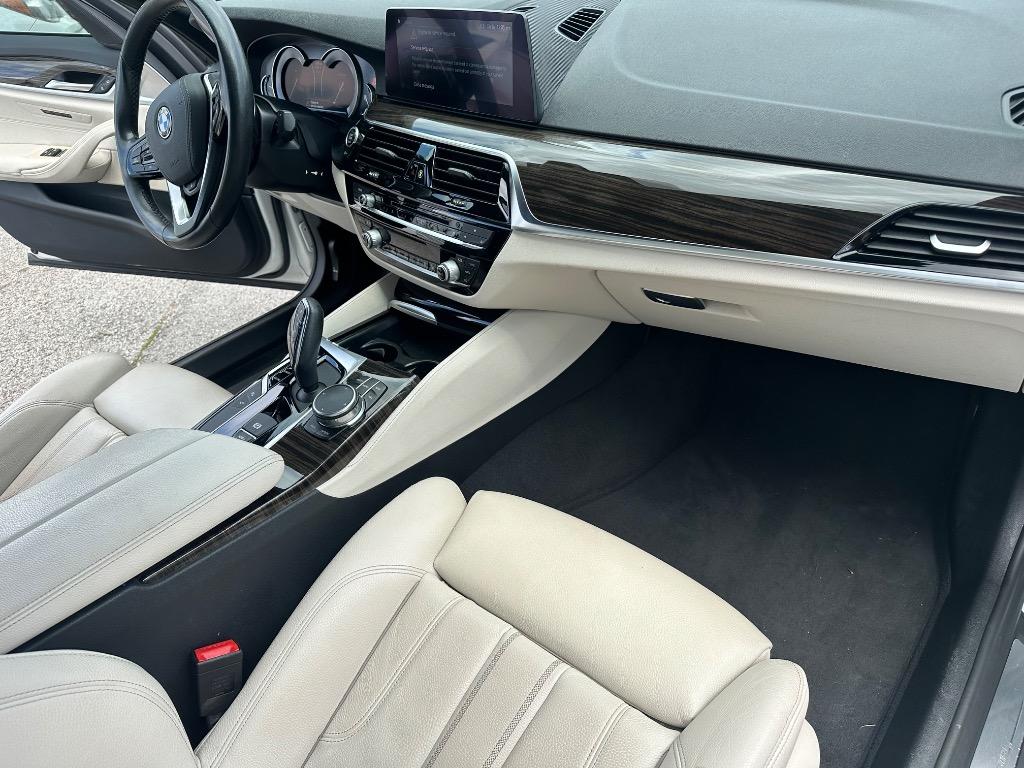 2019 BMW 530i
