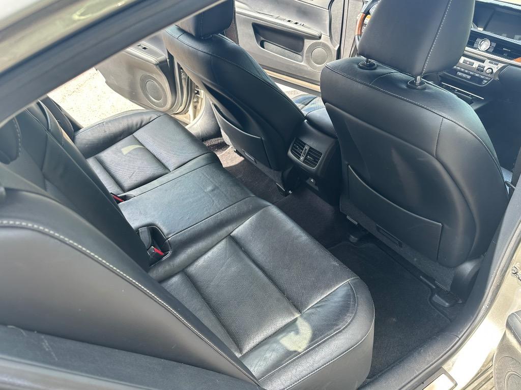 2015 Lexus ES