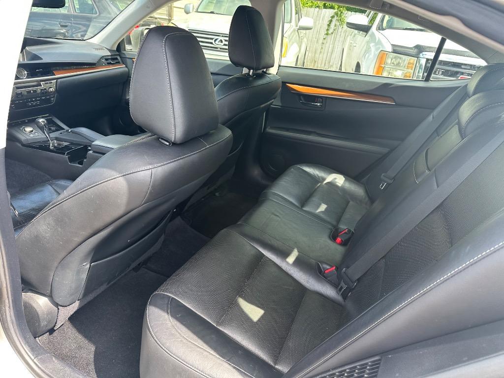 2015 Lexus ES
