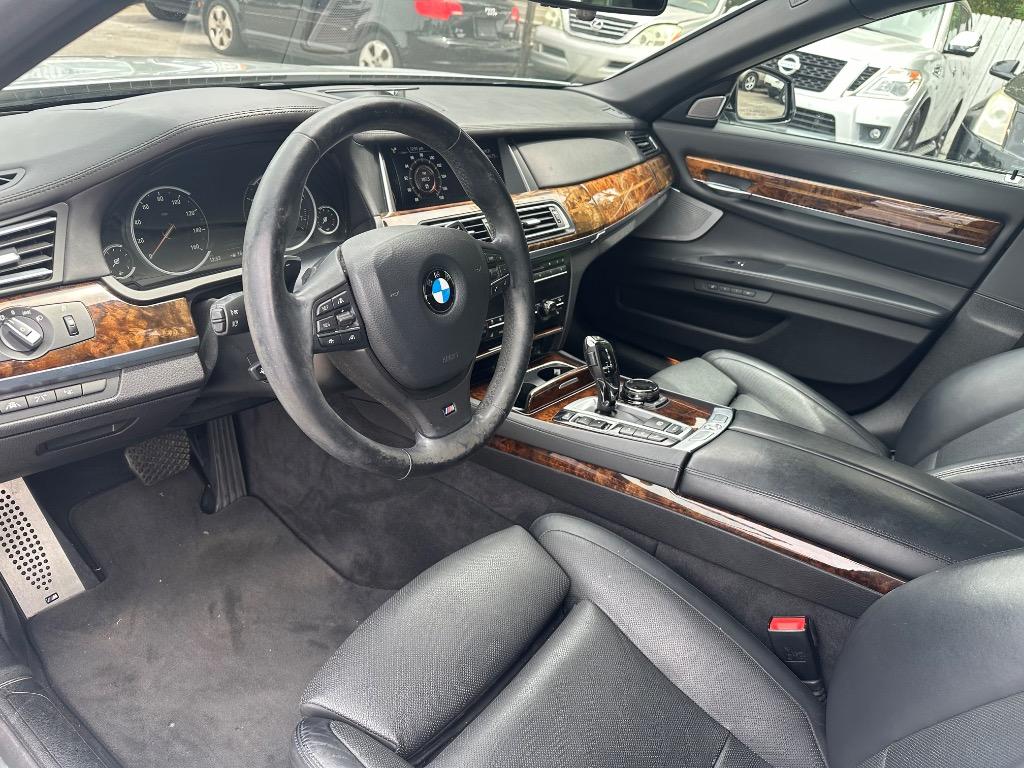 2015 BMW 750Li