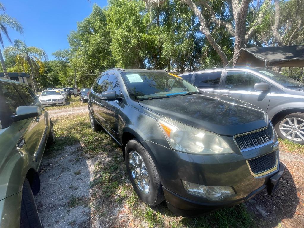 2011 Chevrolet Traverse LT photo