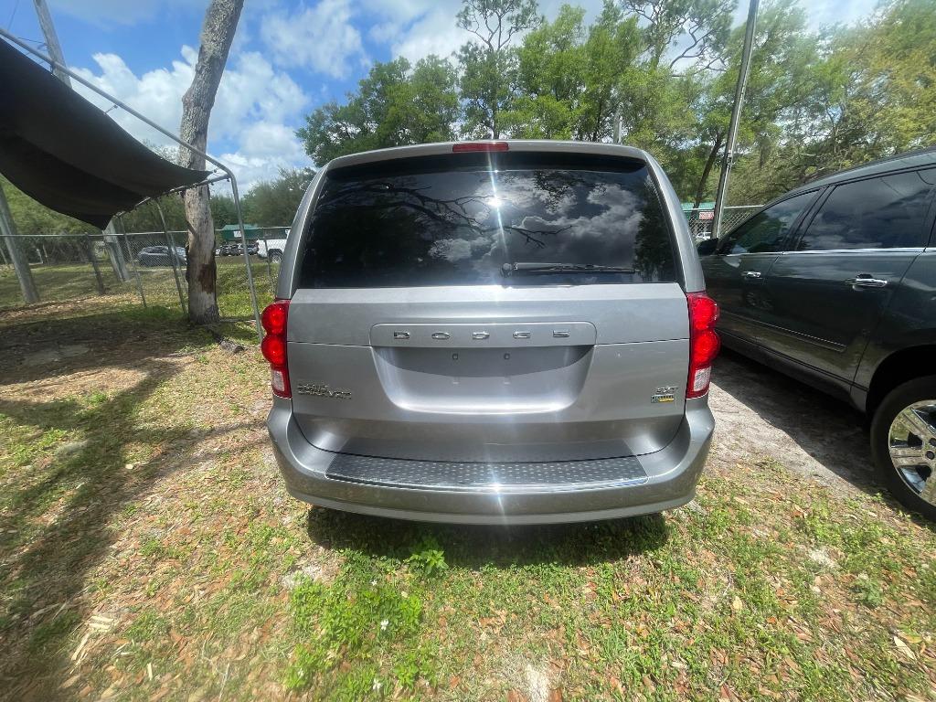2016 Dodge Grand Caravan - $7,200