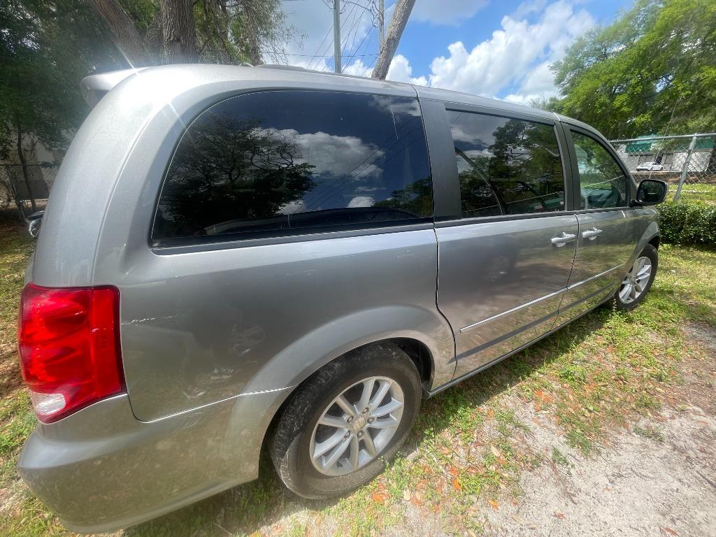 2016 Dodge Grand Caravan - $7,200
