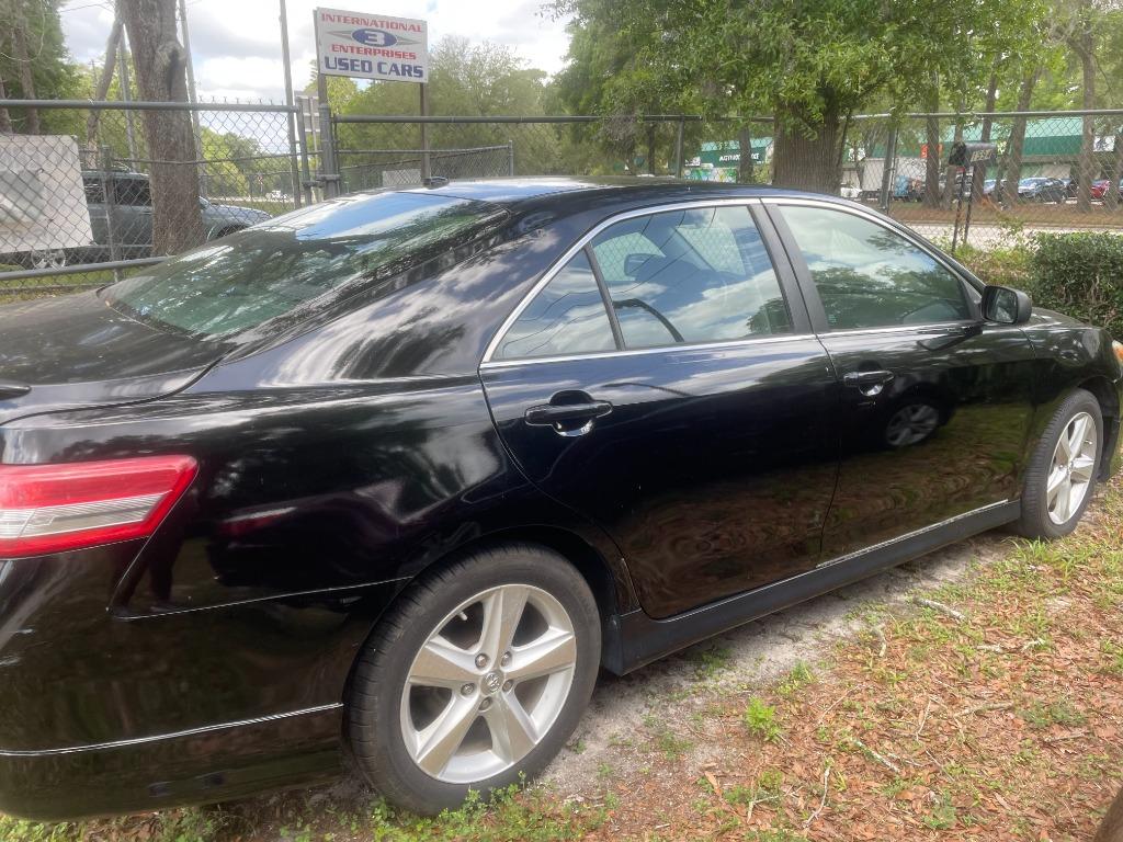 2010 Toyota Camry - $7,500