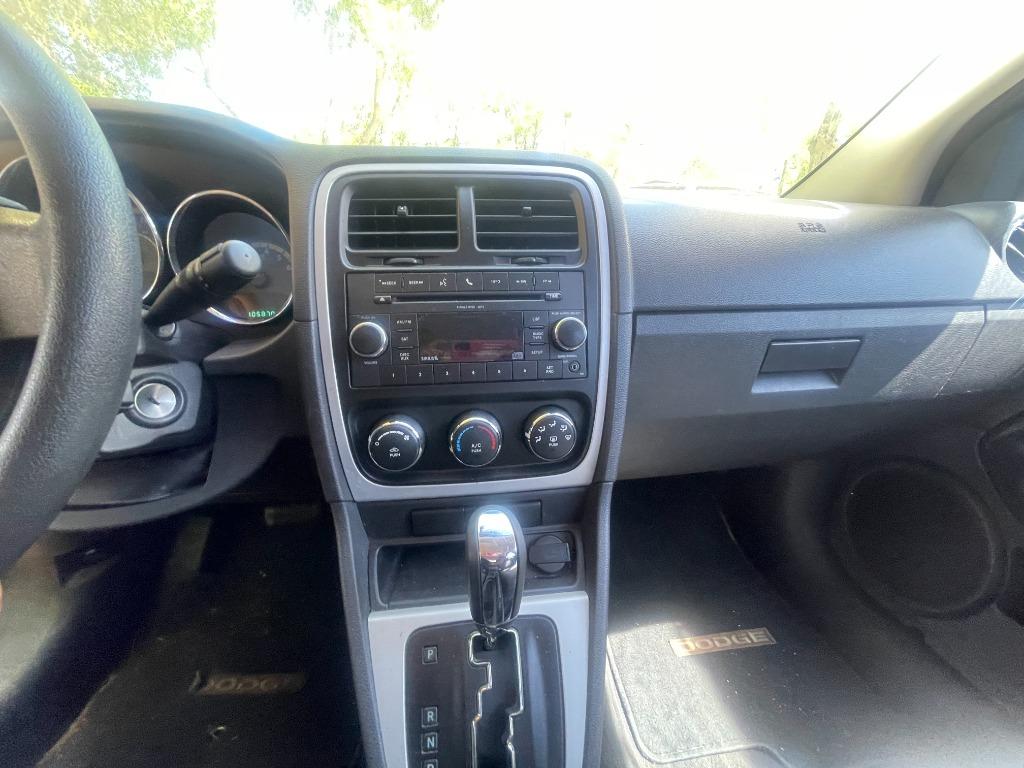 2010 Dodge Caliber SXT photo