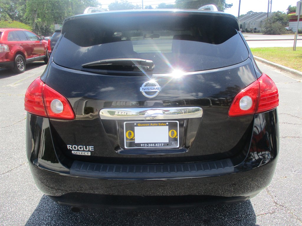 2015 Nissan Rogue Select S photo