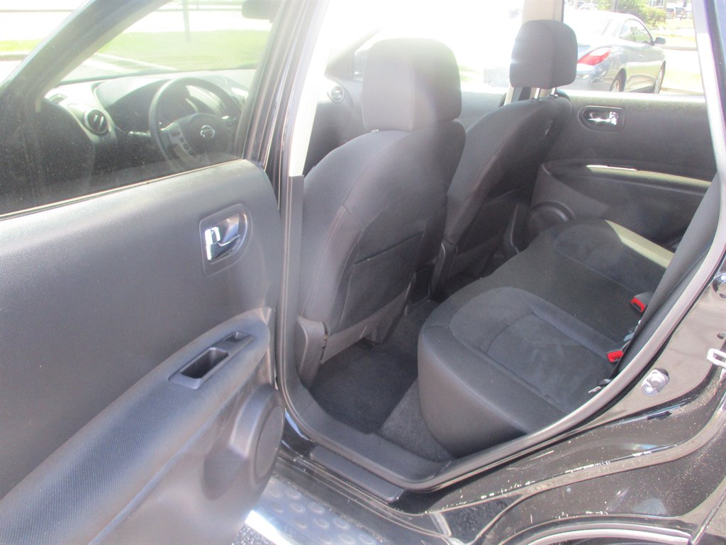 2015 Nissan Rogue Select S photo