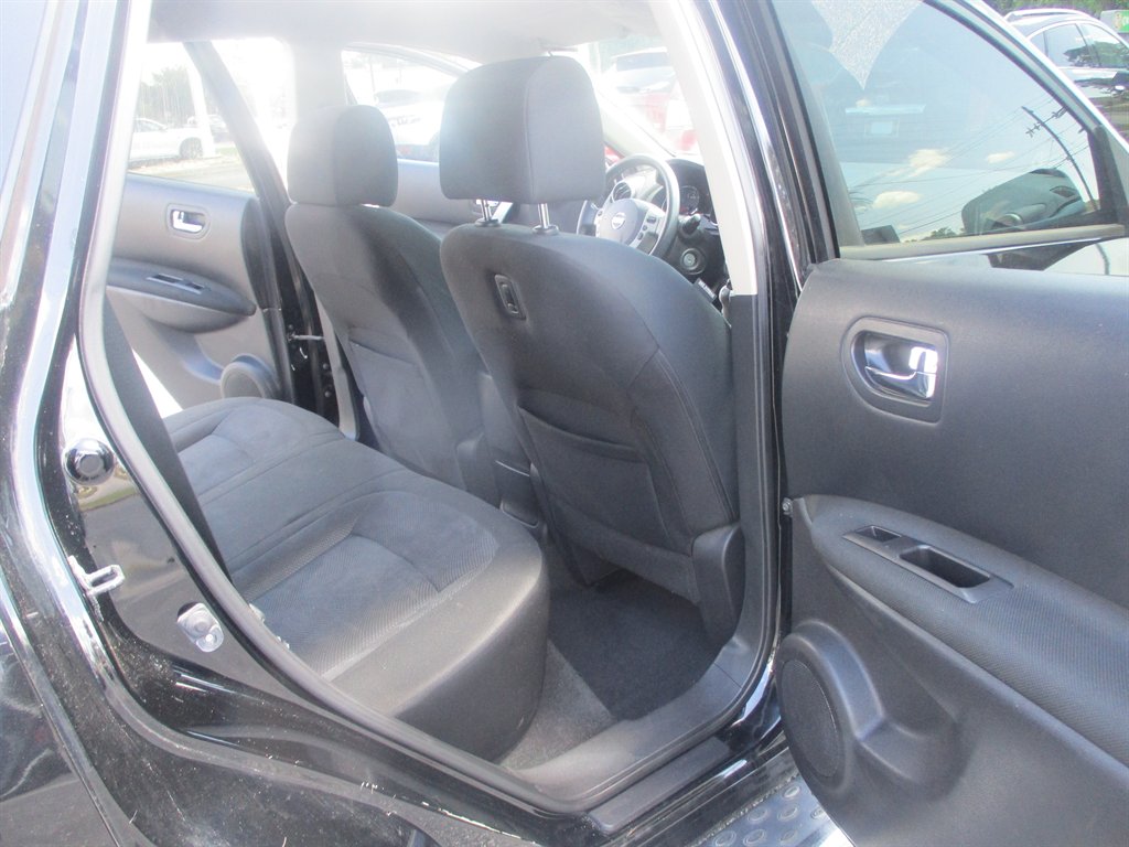2015 Nissan Rogue Select S photo