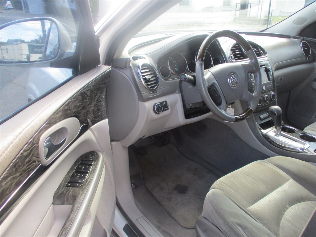 2013 Buick Enclave Convenience photo