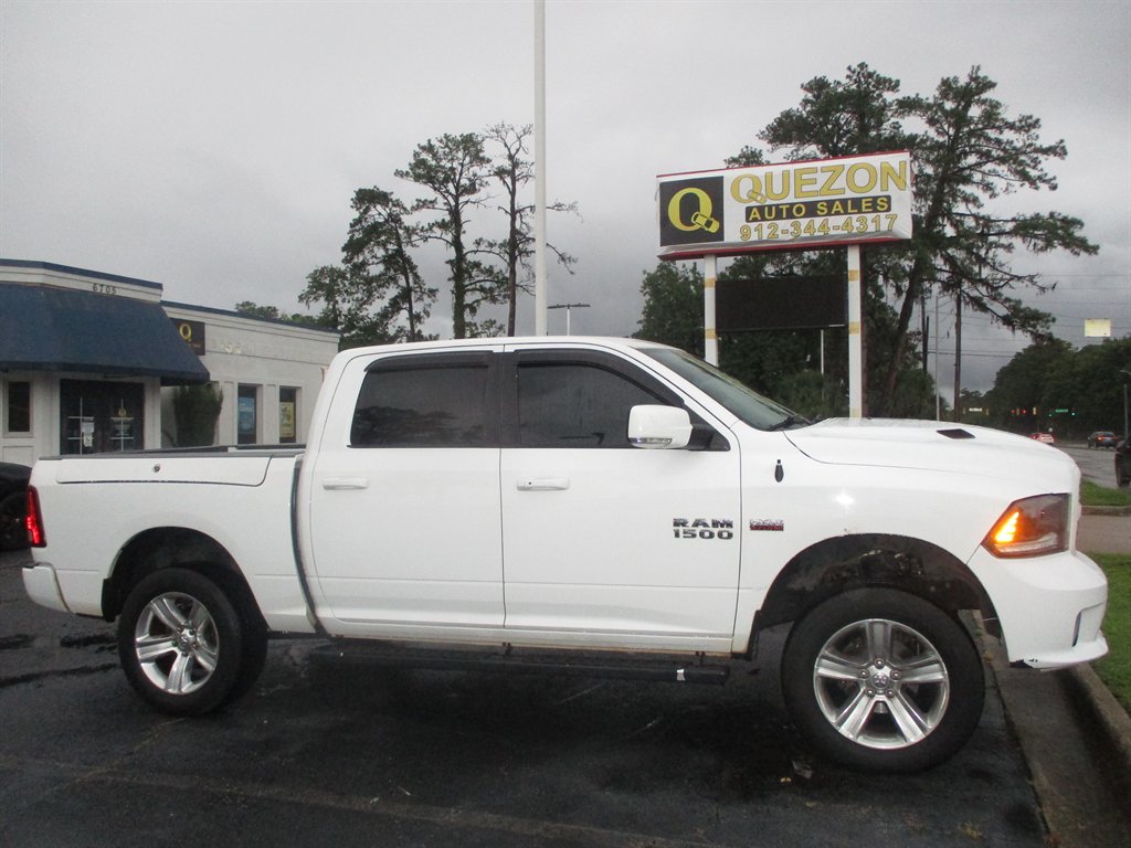 2015 RAM 1500 Sport photo