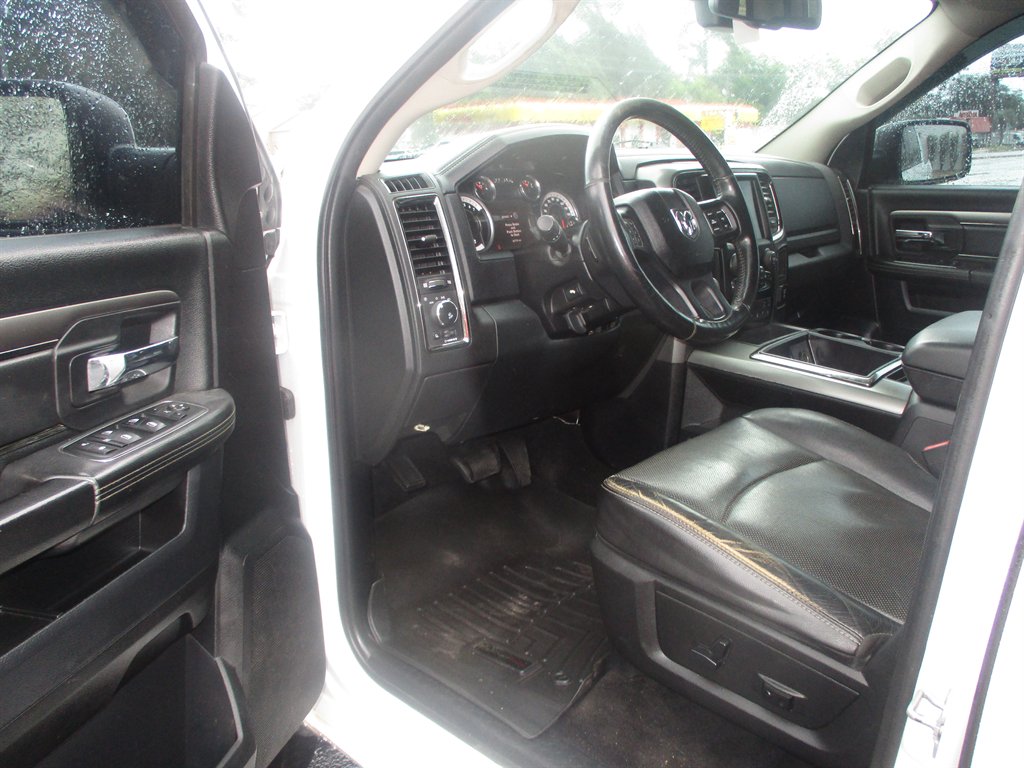 2015 RAM 1500 Sport photo
