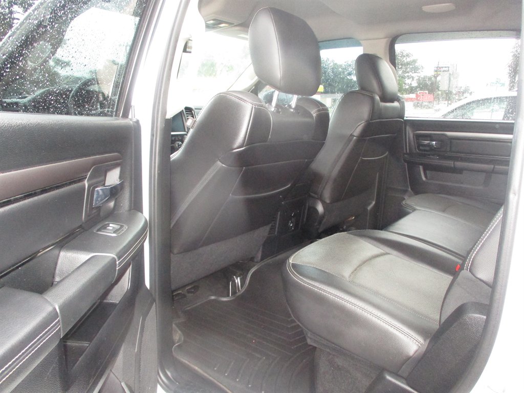 2015 RAM 1500 Sport photo