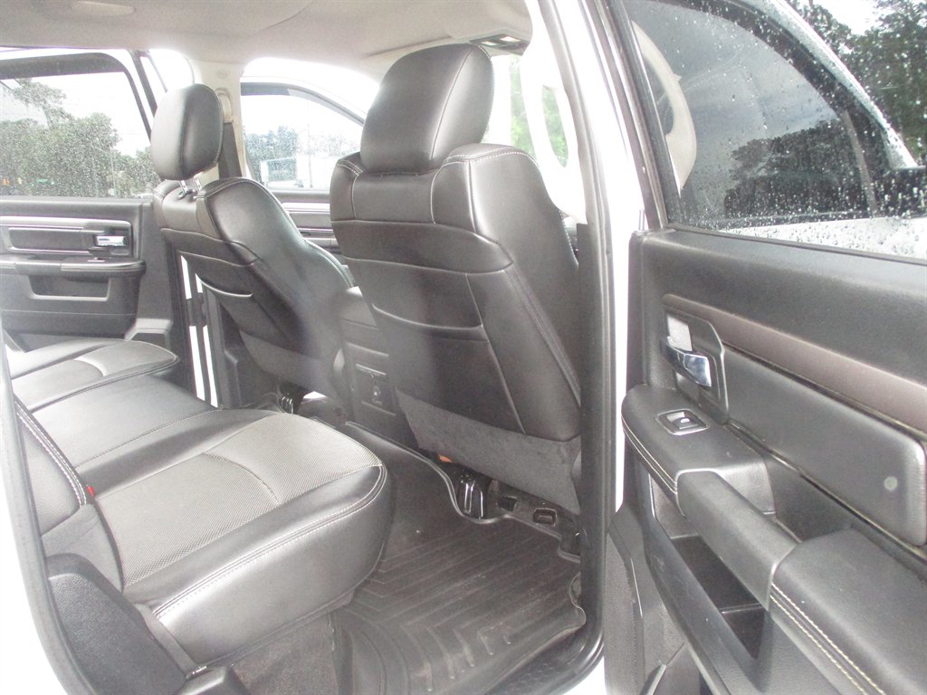 2015 RAM 1500 Sport photo