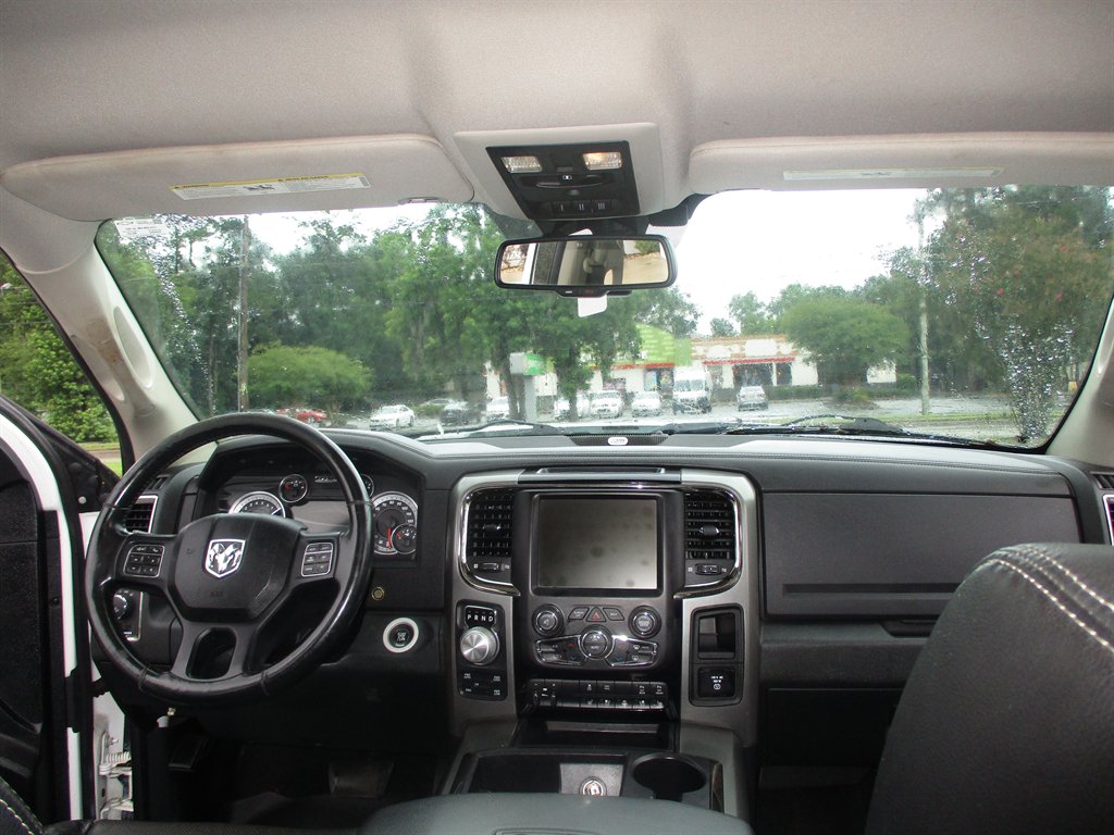 2015 RAM 1500 Sport photo