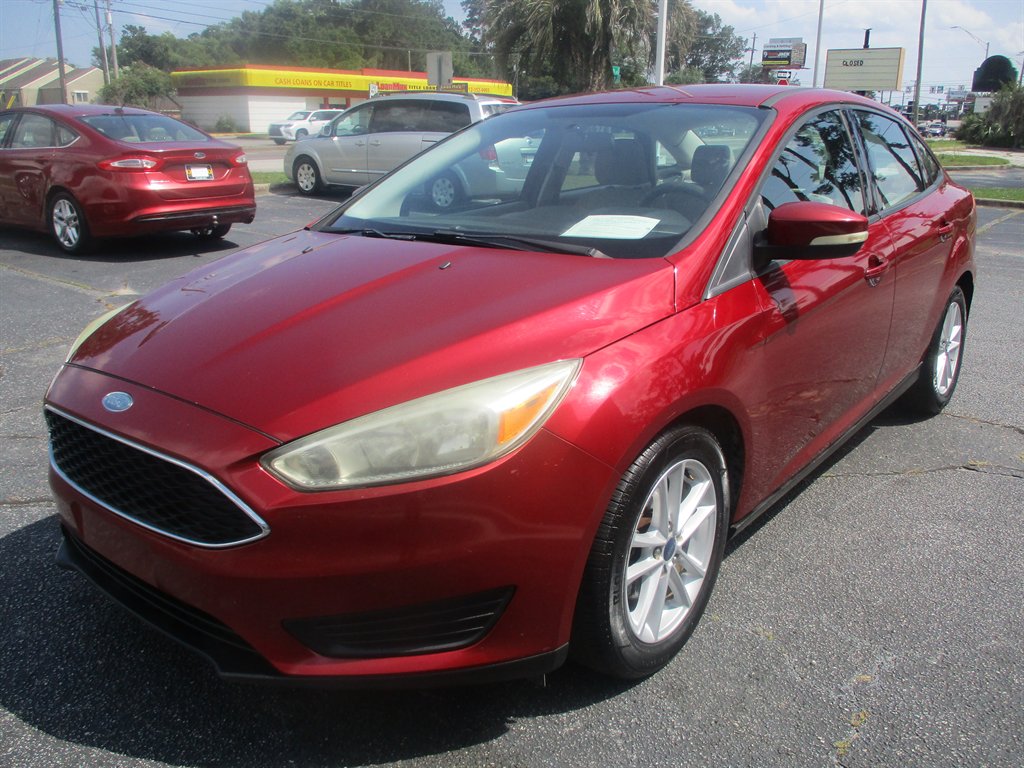 2017 Ford Focus SE photo