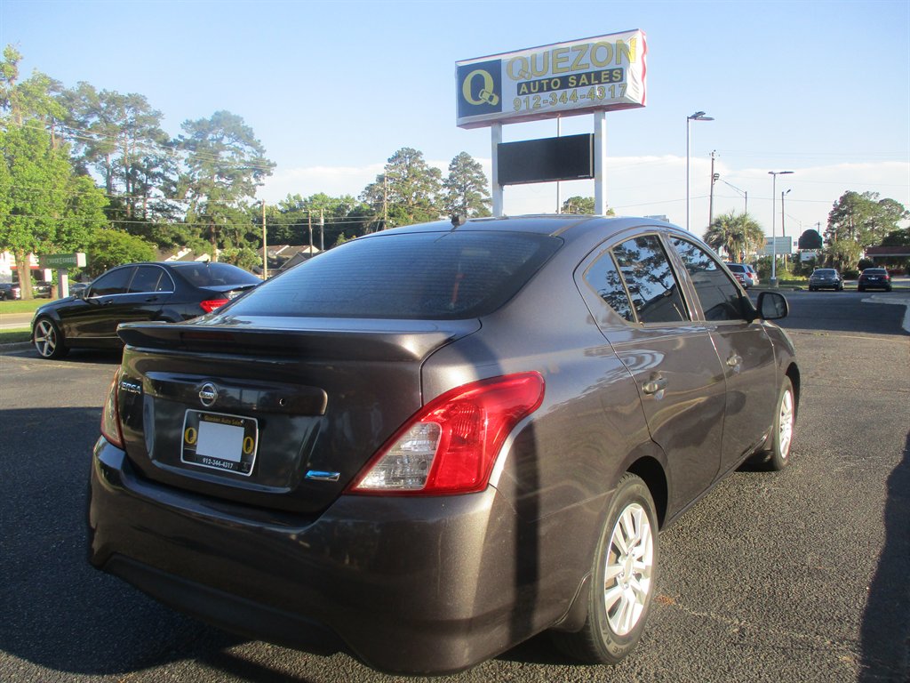 2015 Nissan Versa 1.6 S photo