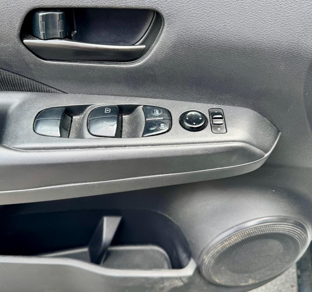 2021 Nissan Kicks - $7,999