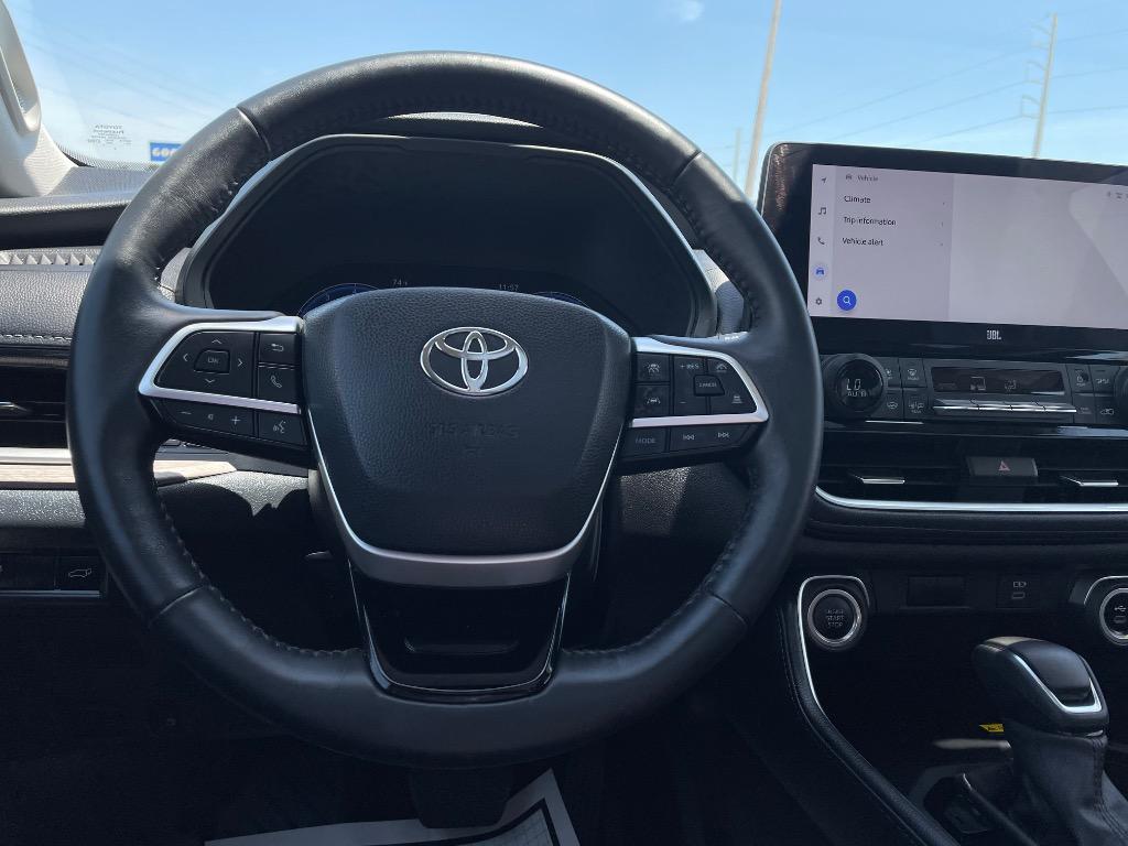 2024 Toyota Highlander - $46,999