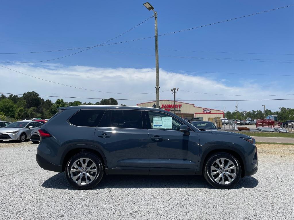 2024 Toyota Highlander - $46,999