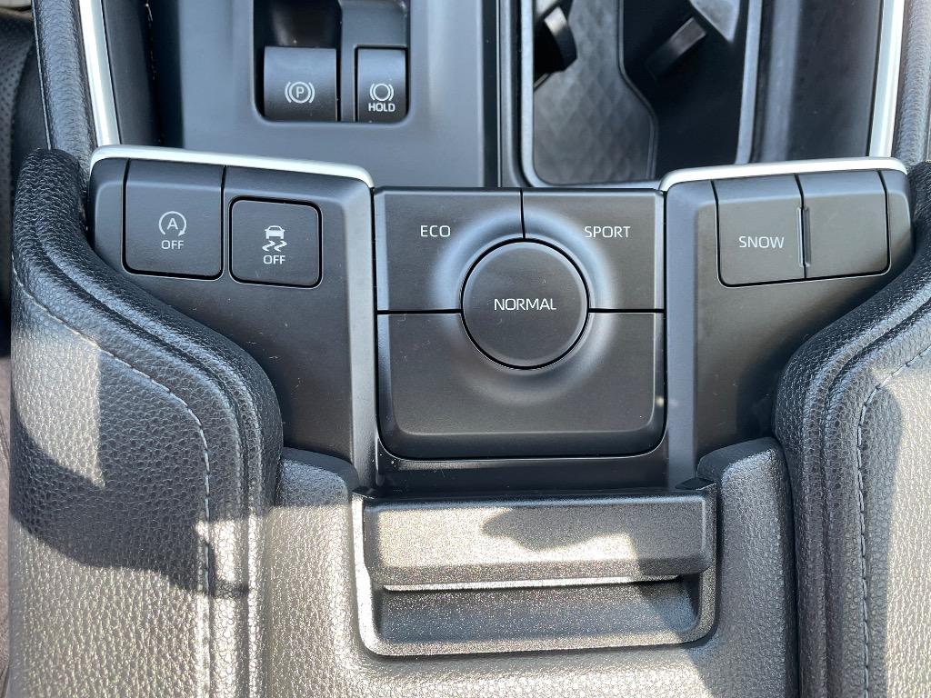 2024 Toyota Highlander - $46,999