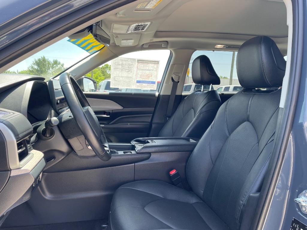 2024 Toyota Highlander - $46,999