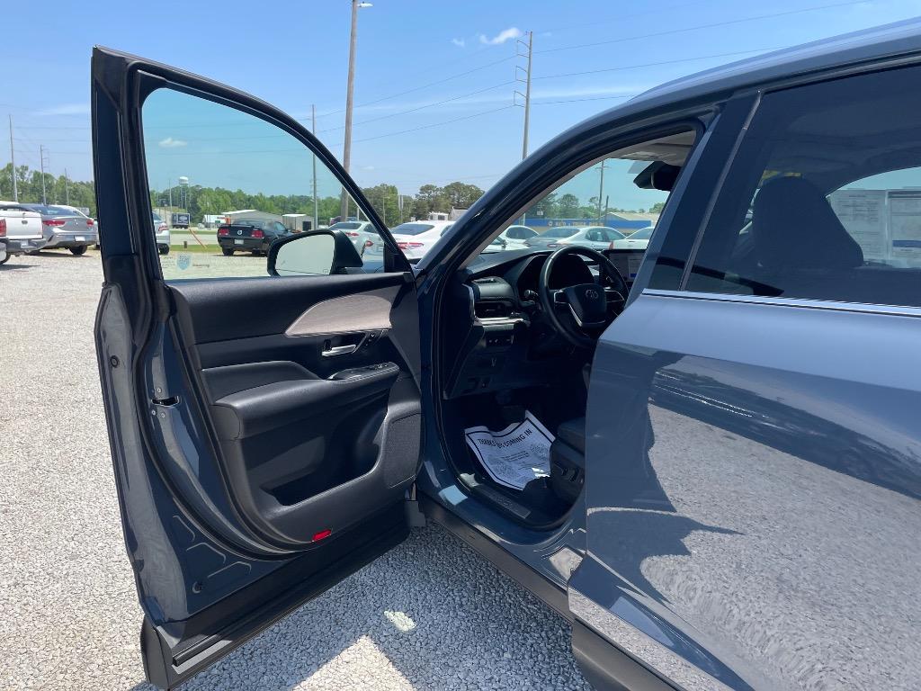 2024 Toyota Highlander - $46,999